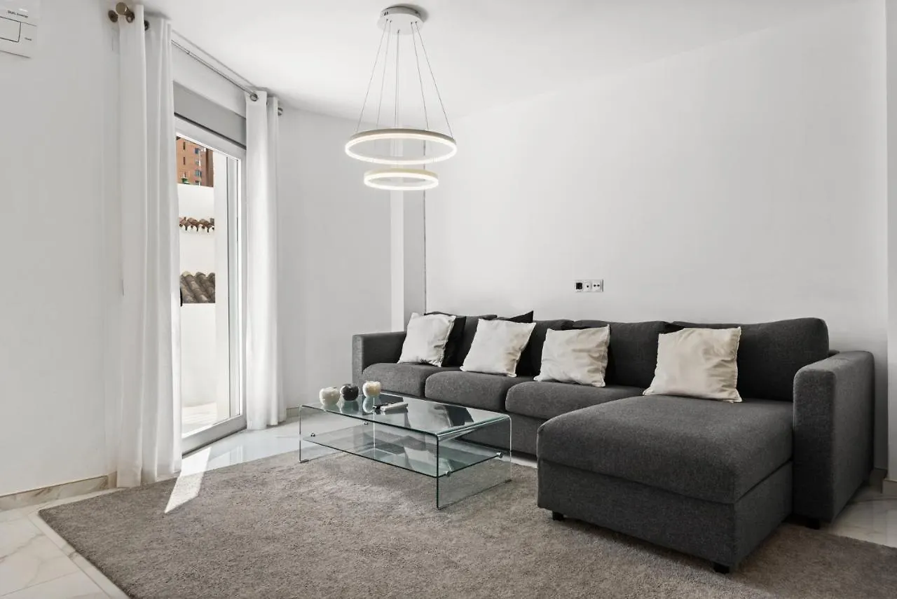 Elegant Apartment By Fuengirola Harbour By Costarentals - Ref 236 西班牙