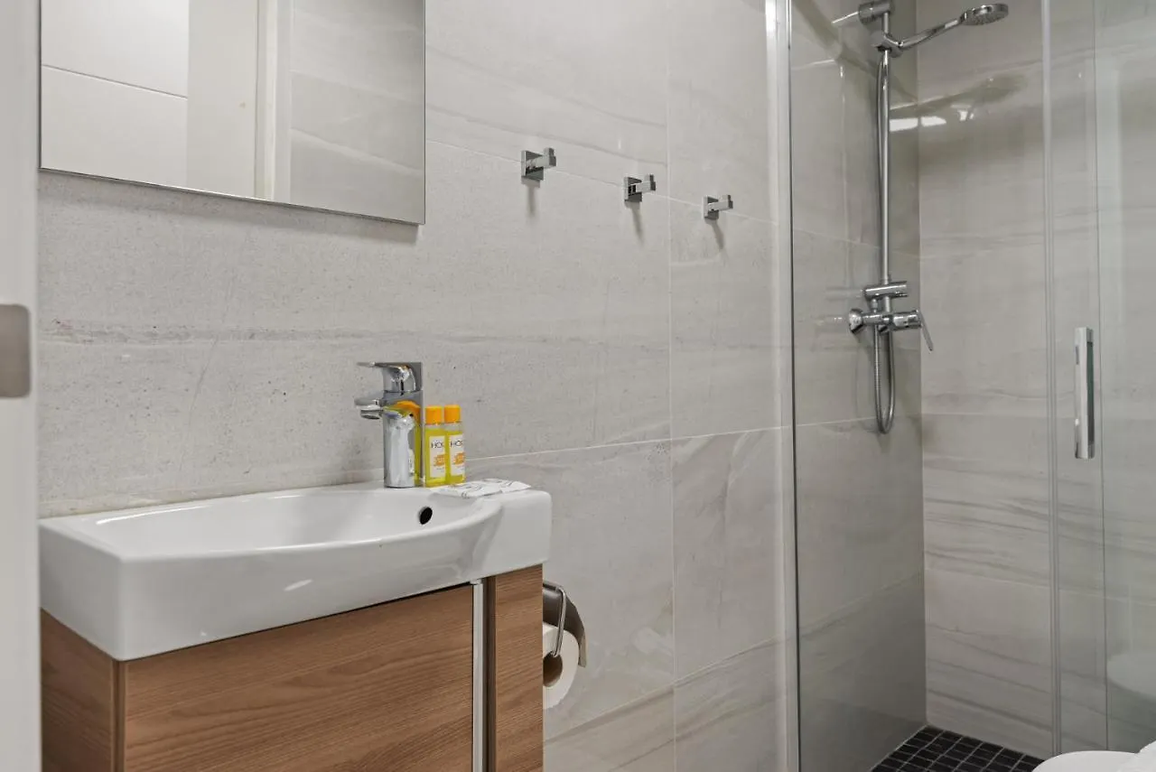 Elegant Apartment By Fuengirola Harbour By Costarentals - Ref 236