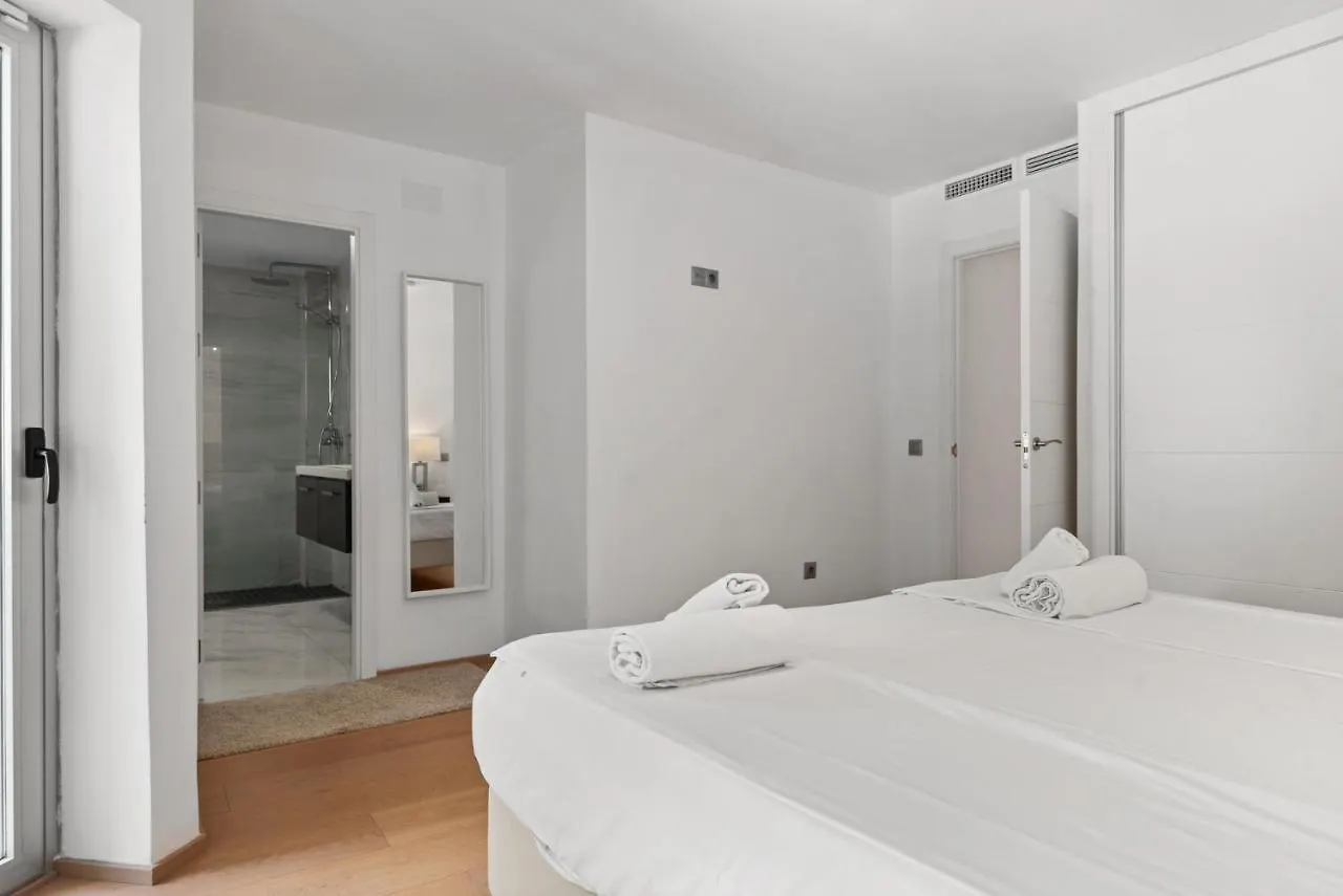Elegant Apartment By Fuengirola Harbour By Costarentals - Ref 236