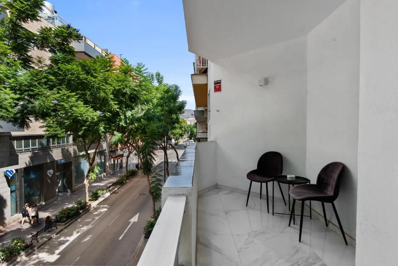 Elegant Apartment By Fuengirola Harbour By Costarentals - Ref 236